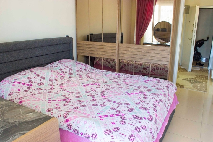 ضمن مجمع 5 نجوم -شقة غرفة وصالة مفروشة - في منطقة اوبا المركزية / الانيا 