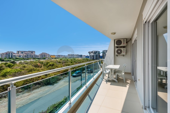 ضمن مجمع 5 نجوم -شقة غرفة وصالة مفروشة - في منطقة اوبا المركزية / الانيا 