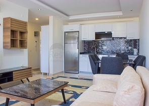 ضمن مجمع 5 نجوم -شقة غرفة وصالة مفروشة - في منطقة اوبا المركزية / الانيا 