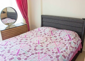 ضمن مجمع 5 نجوم -شقة غرفة وصالة مفروشة - في منطقة اوبا المركزية / الانيا 