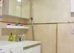 ضمن مجمع 5 نجوم -شقة غرفة وصالة مفروشة - في منطقة اوبا المركزية / الانيا 