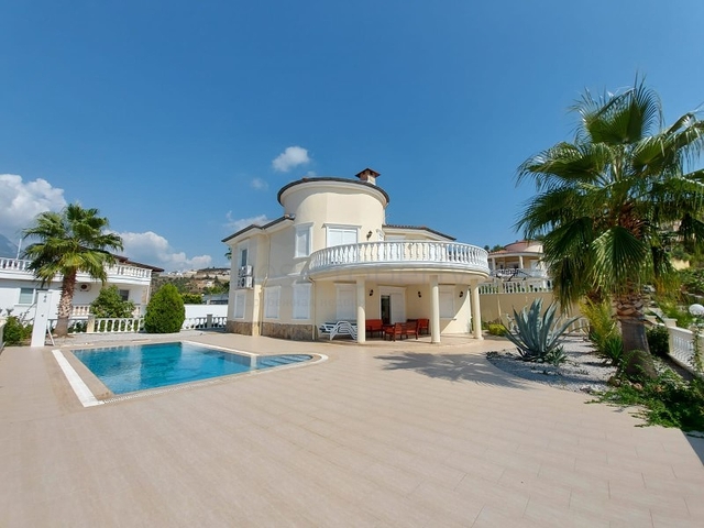 فيلا مستقلة - اطلالة بحر وجبل - مسبج خاص - في كارجي جاك / الانيا 