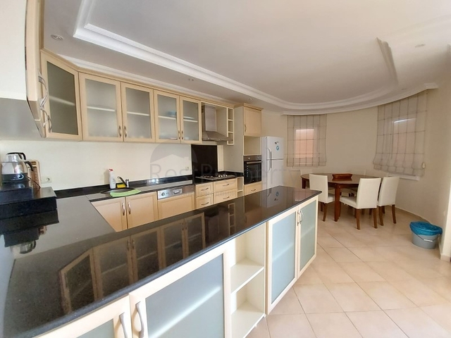 فيلا مستقلة - اطلالة بحر وجبل - مسبج خاص - في كارجي جاك / الانيا 