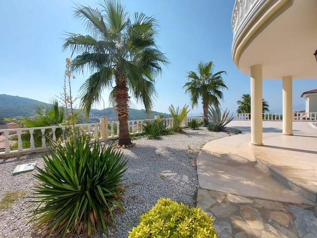 فيلا مستقلة - اطلالة بحر وجبل - مسبج خاص - في كارجي جاك / الانيا 