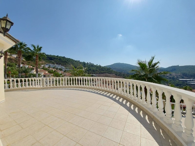 فيلا مستقلة - اطلالة بحر وجبل - مسبج خاص - في كارجي جاك / الانيا 