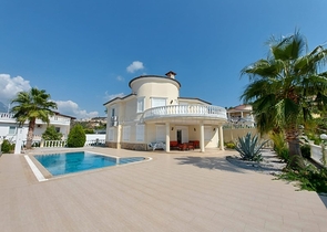 فيلا مستقلة - اطلالة بحر وجبل - مسبج خاص - في كارجي جاك / الانيا 