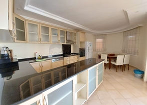 فيلا مستقلة - اطلالة بحر وجبل - مسبج خاص - في كارجي جاك / الانيا 