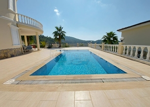 فيلا مستقلة - اطلالة بحر وجبل - مسبج خاص - في كارجي جاك / الانيا 