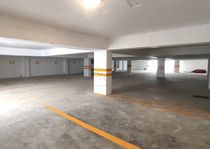 شقة بنتهاوس واسع 4 + 1 في وسط أنطاليا 