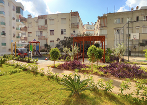 شقة بنتهاوس واسع 4 + 1 في وسط أنطاليا 