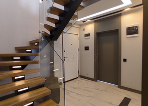 شقة بنتهاوس واسع 4 + 1 في وسط أنطاليا 