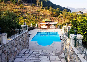 منزل 4 + 1 في Kumluja Kemer محاط ببساتين الحمضيات