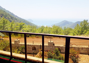 منزل 4 + 1 في Kumluja Kemer محاط ببساتين الحمضيات