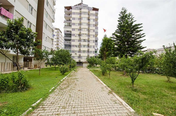 شقة واسعة 4 + 1 مطلة على البحر في أنطاليا