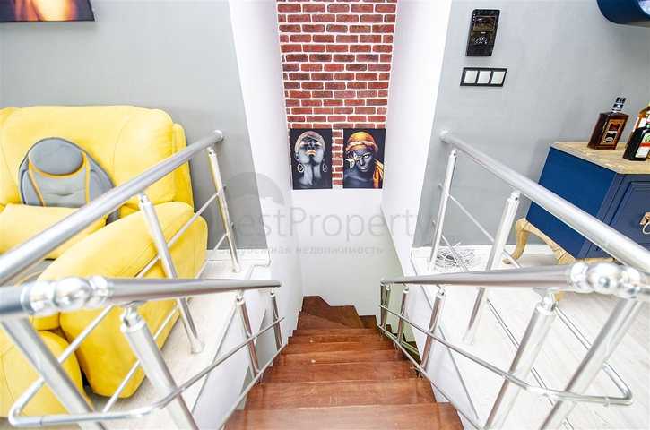 شقة واسعة 4 + 1 مطلة على البحر في أنطاليا