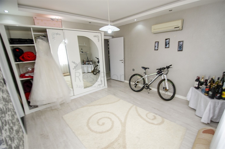 شقة واسعة 4 + 1 مطلة على البحر في أنطاليا