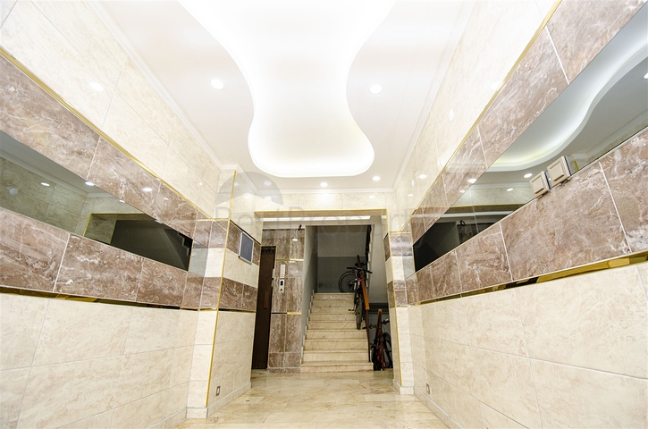 شقة واسعة 4 + 1 مطلة على البحر في أنطاليا