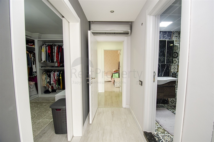 شقة واسعة 4 + 1 مطلة على البحر في أنطاليا