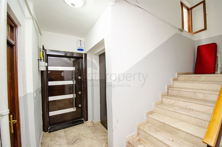 شقة واسعة 4 + 1 مطلة على البحر في أنطاليا