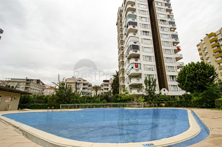 شقة واسعة 4 + 1 مطلة على البحر في أنطاليا