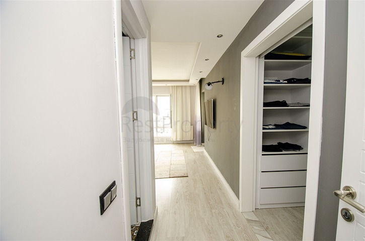 شقة واسعة 4 + 1 مطلة على البحر في أنطاليا