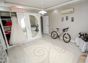 شقة واسعة 4 + 1 مطلة على البحر في أنطاليا