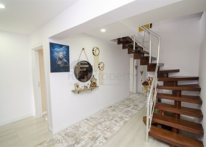 شقة واسعة 4 + 1 مطلة على البحر في أنطاليا