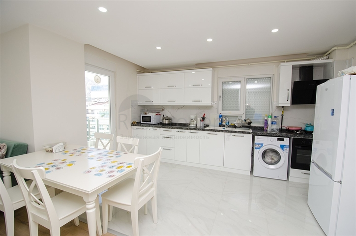 بنتهاوس 3 + 1 مع أثاث على مسافة قريبة من البحر