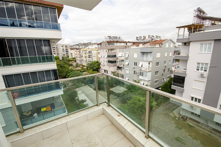 بنتهاوس 3 + 1 مع أثاث على مسافة قريبة من البحر