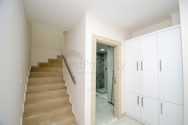 بنتهاوس 3 + 1 مع أثاث على مسافة قريبة من البحر