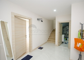 بنتهاوس 3 + 1 مع أثاث على مسافة قريبة من البحر