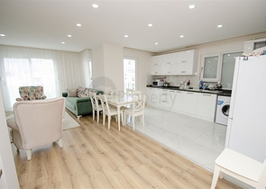 بنتهاوس 3 + 1 مع أثاث على مسافة قريبة من البحر