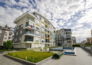 بنتهاوس 3 + 1 مع أثاث على مسافة قريبة من البحر