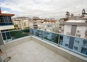 بنتهاوس 3 + 1 مع أثاث على مسافة قريبة من البحر