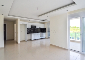 اطلالة بحر - شقة غرفة وصالة - مجمع بخدمات 5 نجوم -في منطقة كاستل الراقية / الانيا 