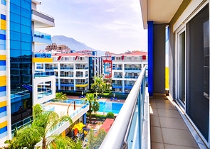 اطلالة بحر - شقة غرفة وصالة - مجمع بخدمات 5 نجوم -في منطقة كاستل الراقية / الانيا 