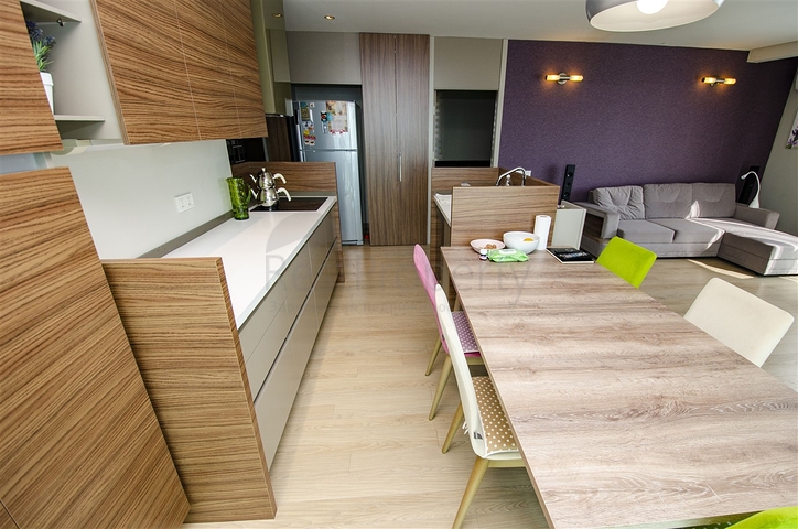 شقة مفروشة 2 + 1 مطلة على البحر في غوزالوبا لارا