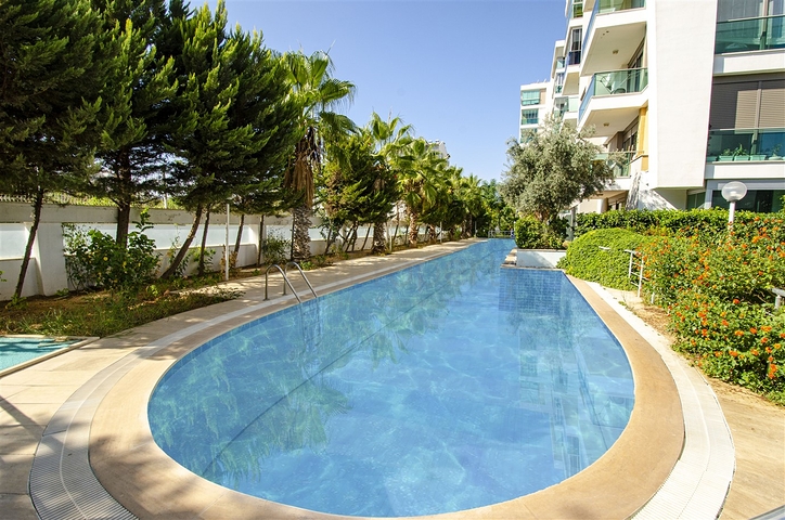 شقة مفروشة 2 + 1 مطلة على البحر في غوزالوبا لارا