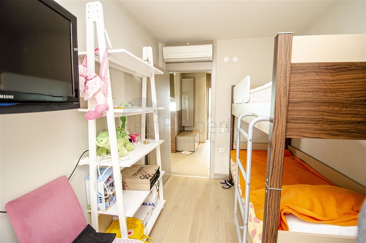 شقة مفروشة 2 + 1 مطلة على البحر في غوزالوبا لارا