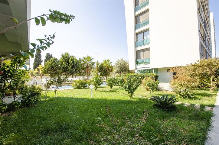 شقة مفروشة 2 + 1 مطلة على البحر في غوزالوبا لارا