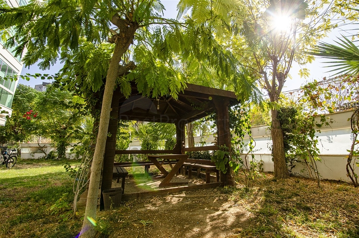 شقة مفروشة 2 + 1 مطلة على البحر في غوزالوبا لارا