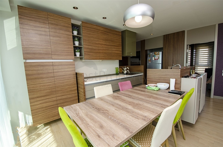 شقة مفروشة 2 + 1 مطلة على البحر في غوزالوبا لارا