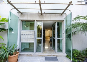 شقة مفروشة 2 + 1 مطلة على البحر في غوزالوبا لارا