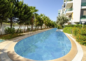 شقة مفروشة 2 + 1 مطلة على البحر في غوزالوبا لارا