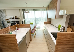 شقة مفروشة 2 + 1 مطلة على البحر في غوزالوبا لارا