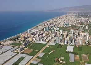 مناسب للاستثمار - مجمع سكني قيد الانشاء في كارجي جاك / الانيا 