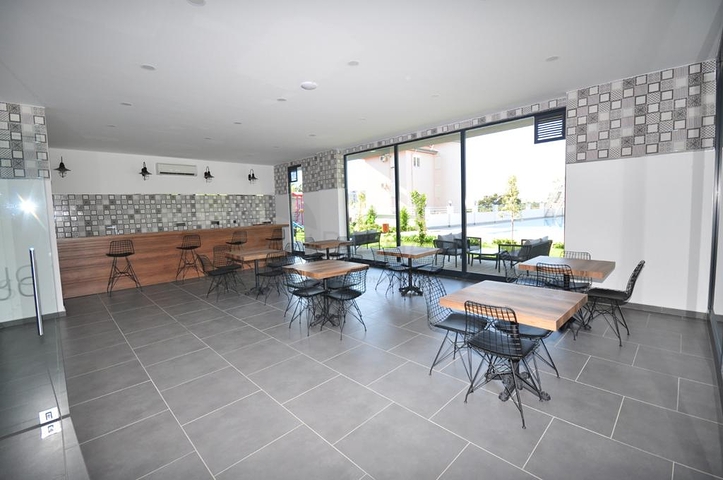 اطلالة جبلية خضراء - شقة غرفة وصالة مفروشة - ضمن مجمع سكني حديث - في مهموتلار / الانيا 