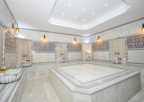 اطلالة جبلية خضراء - شقة غرفة وصالة مفروشة - ضمن مجمع سكني حديث - في مهموتلار / الانيا 