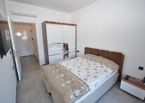 اطلالة جبلية خضراء - شقة غرفة وصالة مفروشة - ضمن مجمع سكني حديث - في مهموتلار / الانيا 