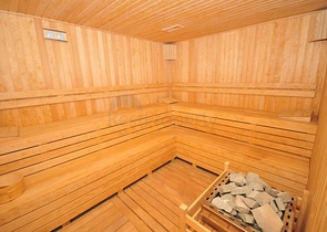 اطلالة جبلية خضراء - شقة غرفة وصالة مفروشة - ضمن مجمع سكني حديث - في مهموتلار / الانيا 